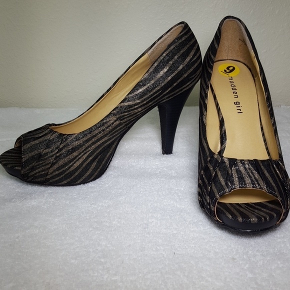 MADDEN GIRL Dark Gold & Black Striped Heels, sz 9 - Picture 1 of 8